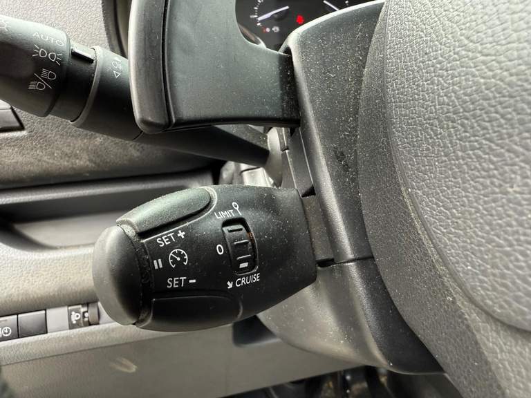 Peugeot Peugeot