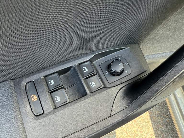 SEAT SEAT