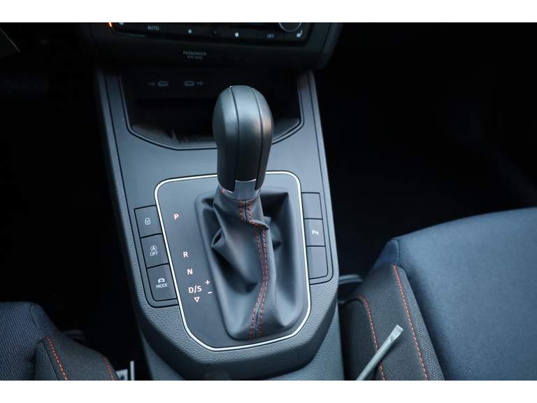 SEAT SEAT