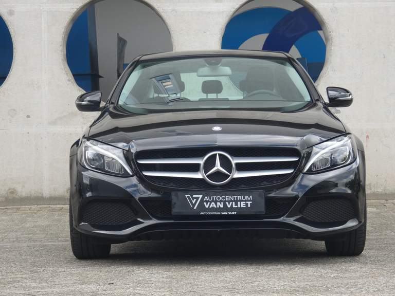 Mercedes-Benz Mercedes-Benz