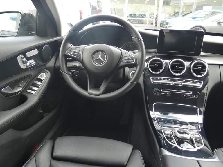 Mercedes-Benz Mercedes-Benz