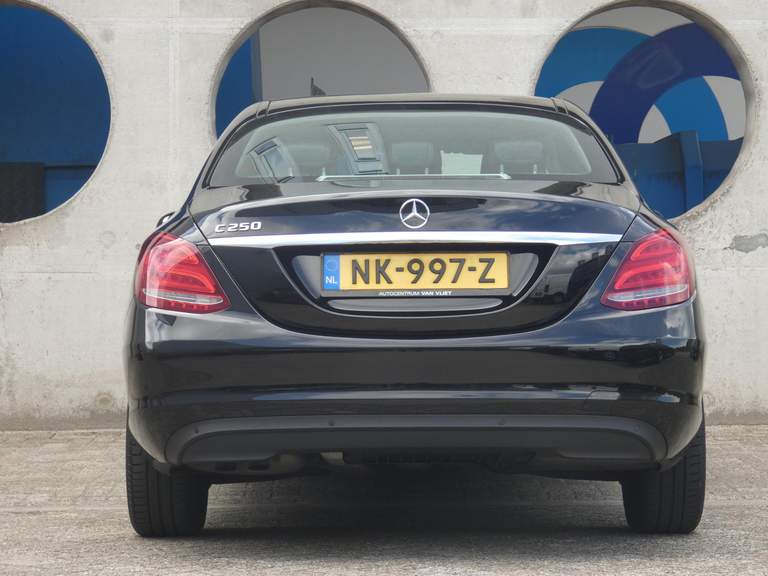 Mercedes-Benz Mercedes-Benz