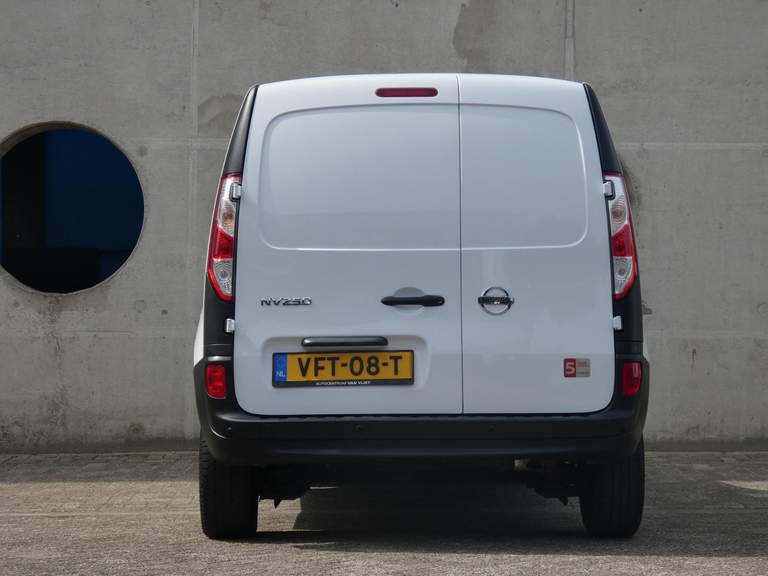 Nissan Nissan