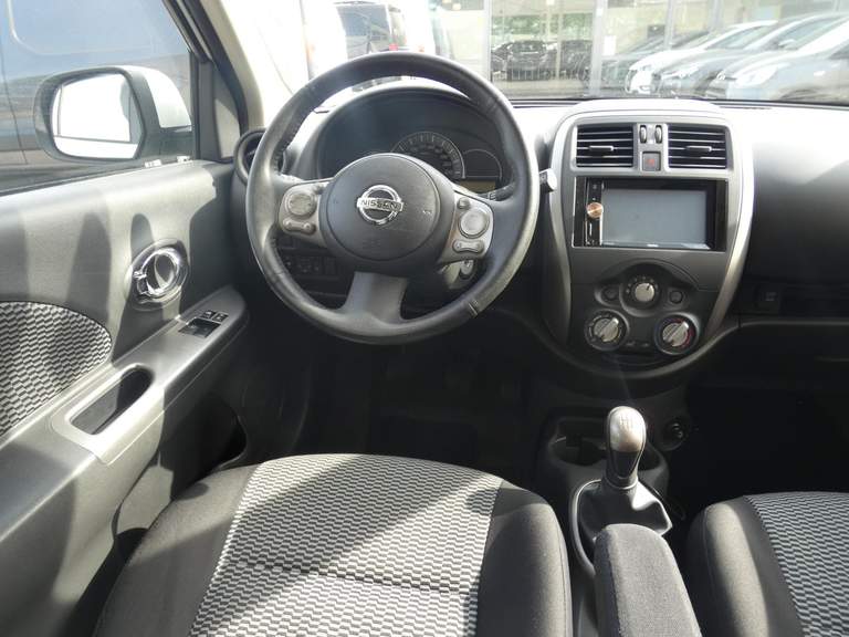 Nissan Nissan