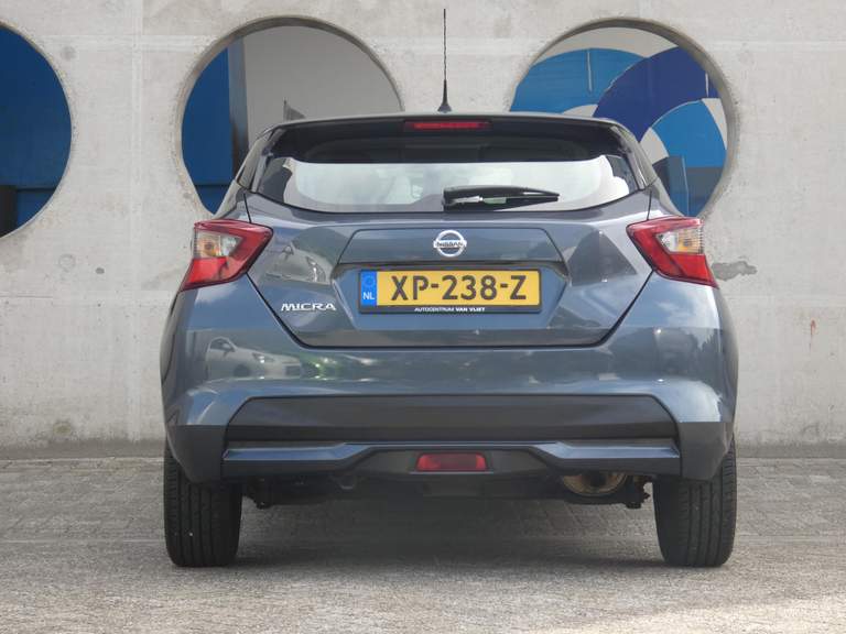 Nissan Nissan