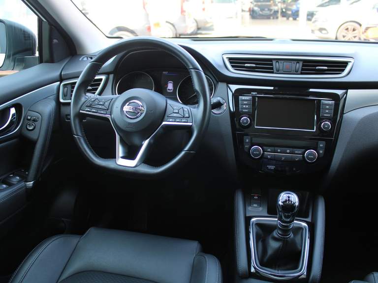 Nissan Nissan
