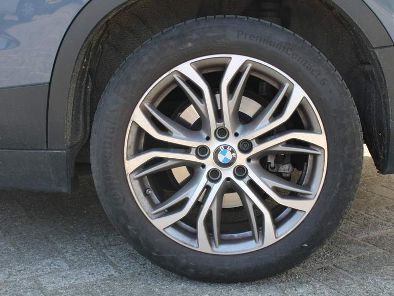 BMW BMW