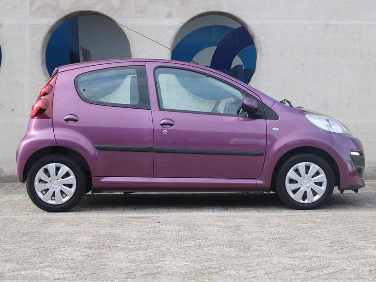 Peugeot Peugeot
