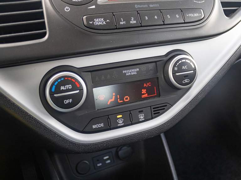 Kia Kia