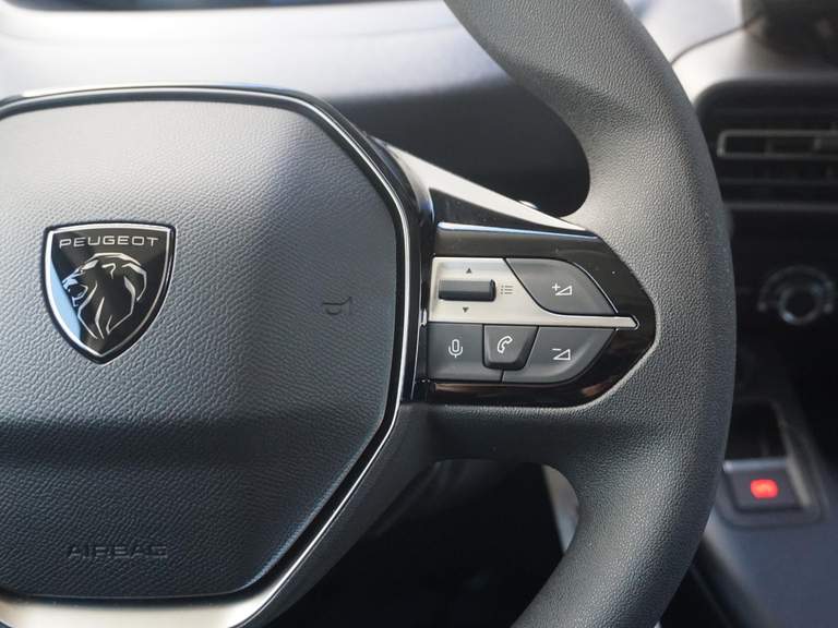Peugeot Peugeot