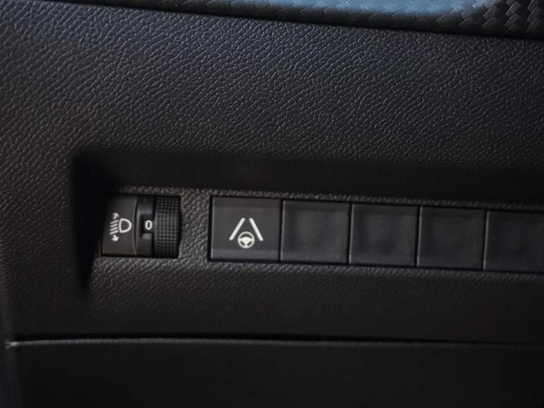 Peugeot Peugeot