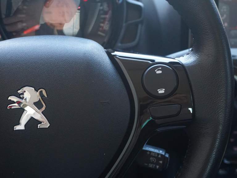 Peugeot Peugeot