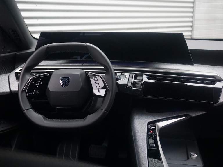 Peugeot Peugeot