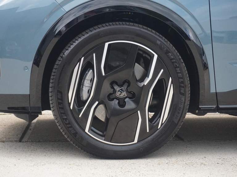 Peugeot Peugeot