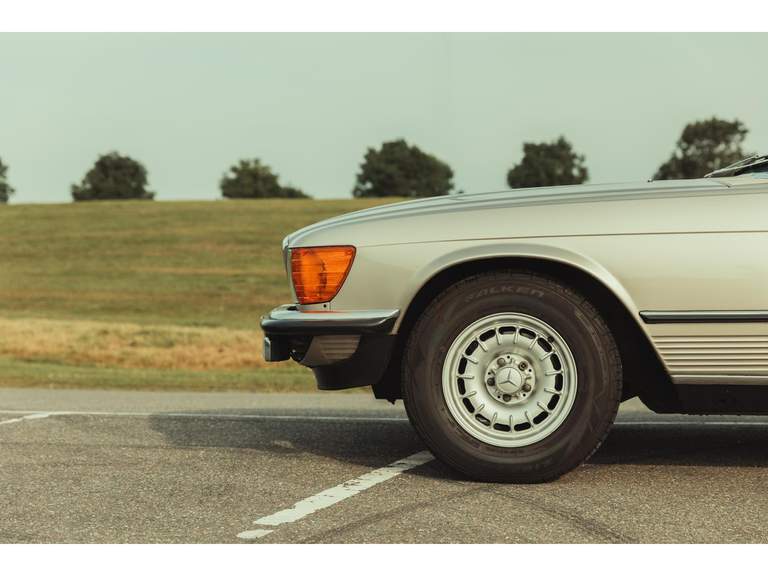 Mercedes-Benz Mercedes-Benz