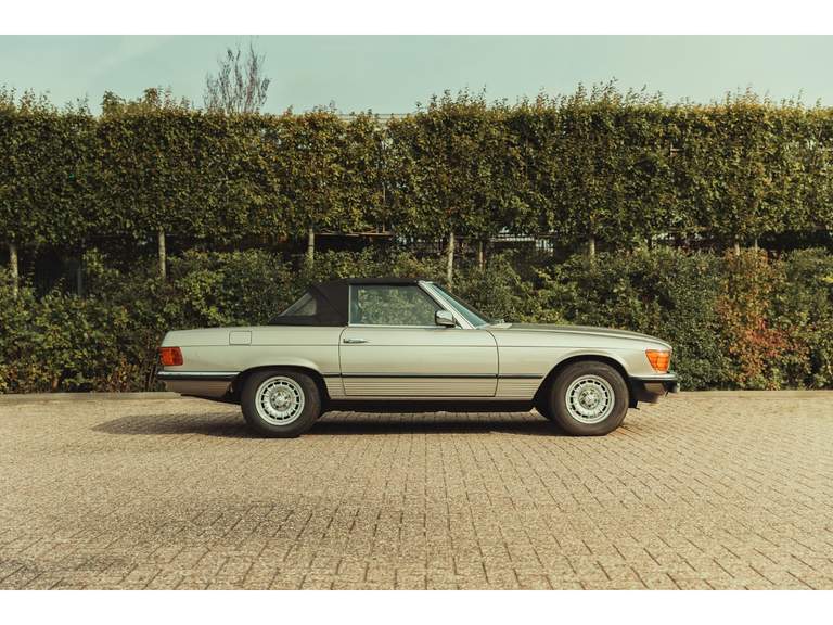 Mercedes-Benz Mercedes-Benz