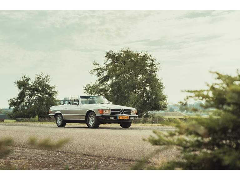 Mercedes-Benz Mercedes-Benz