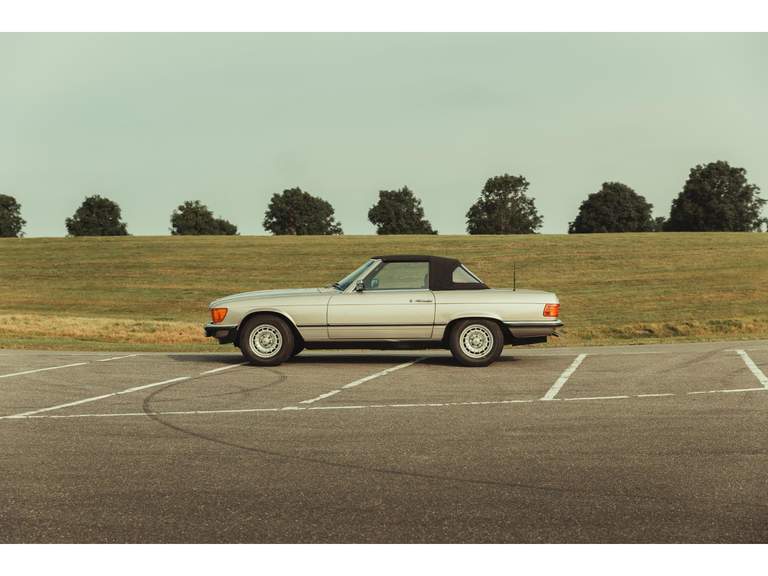 Mercedes-Benz Mercedes-Benz