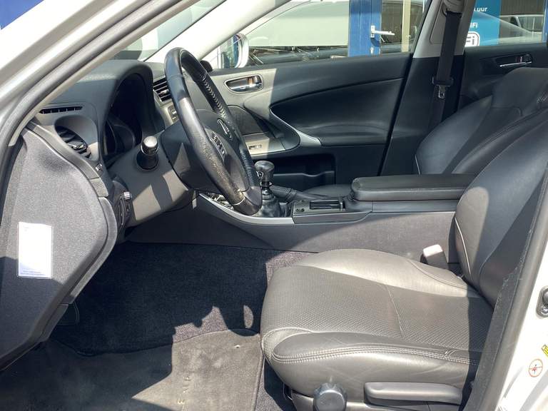 Lexus