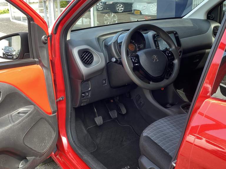 Peugeot Peugeot