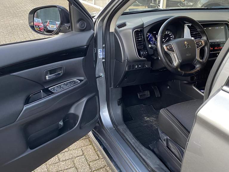 Mitsubishi Mitsubishi