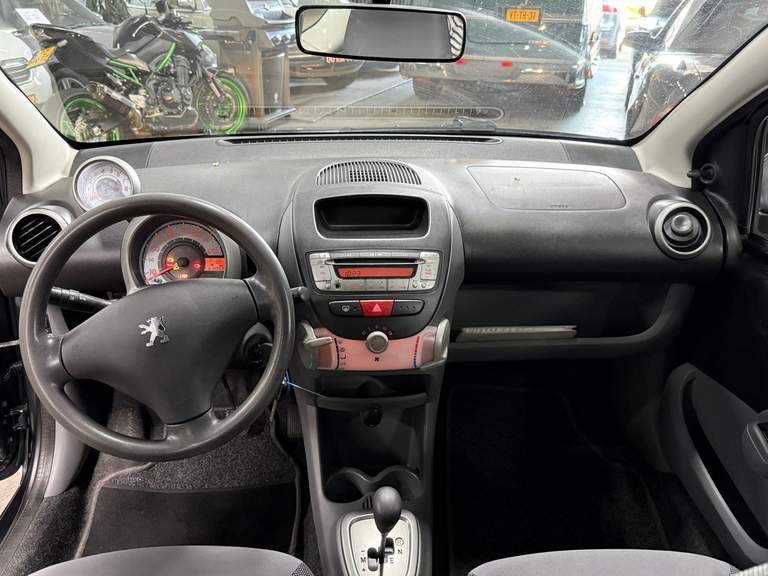 Peugeot Peugeot