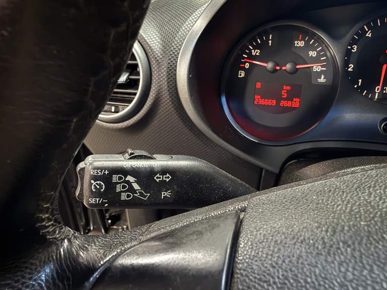 SEAT SEAT