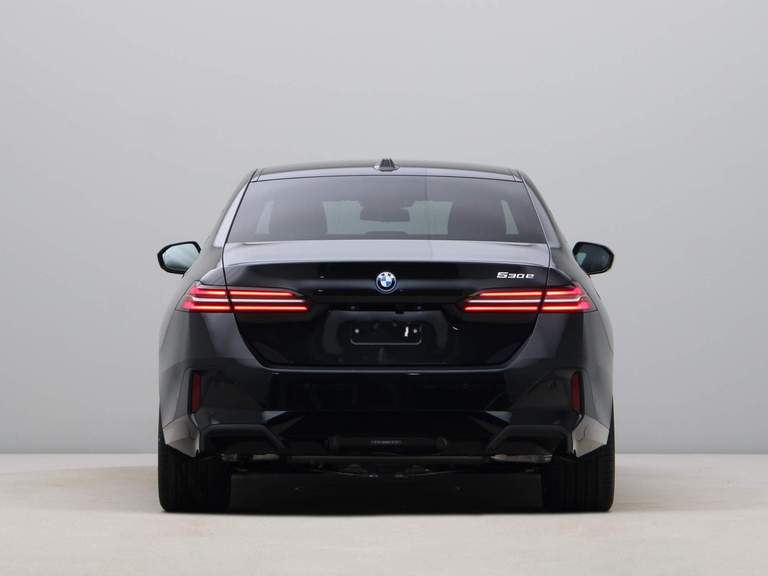 BMW BMW