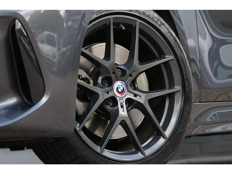 BMW BMW