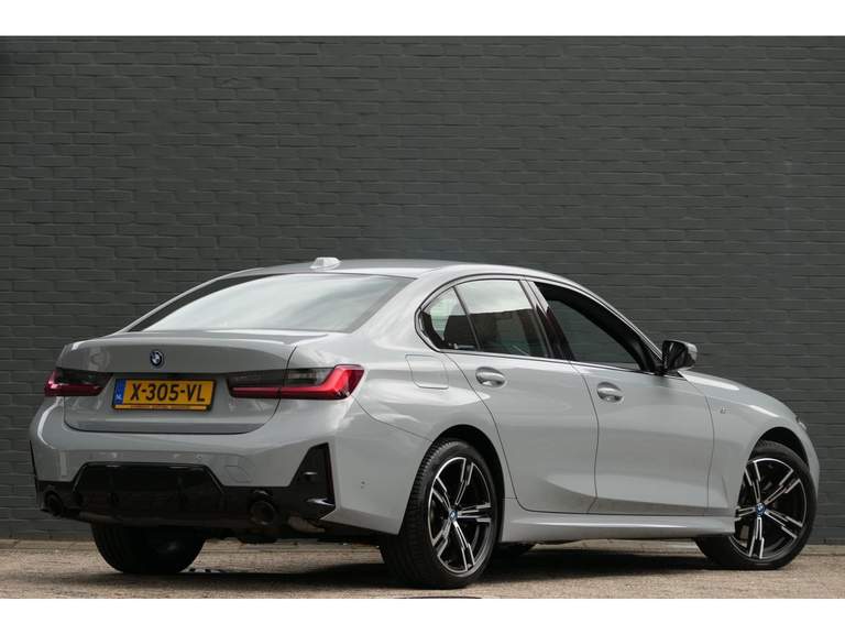 BMW BMW