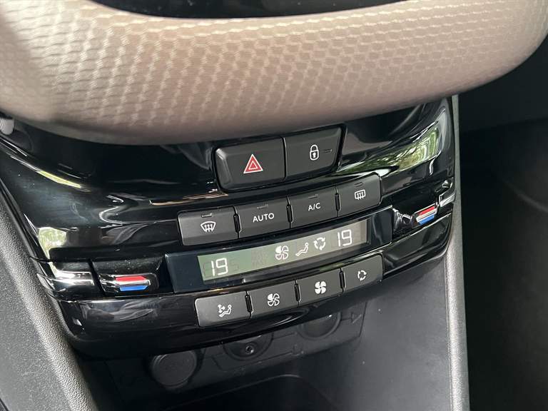 Peugeot Peugeot