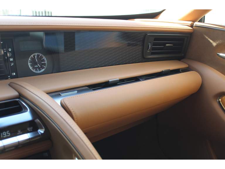 Lexus Lexus