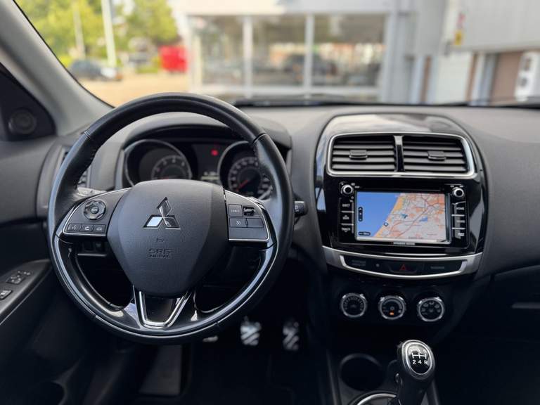 Mitsubishi Mitsubishi