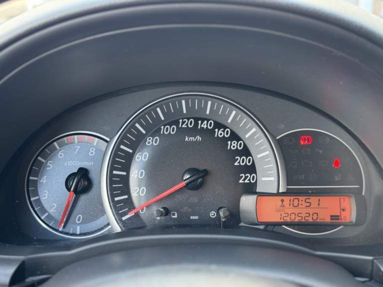 Nissan Nissan