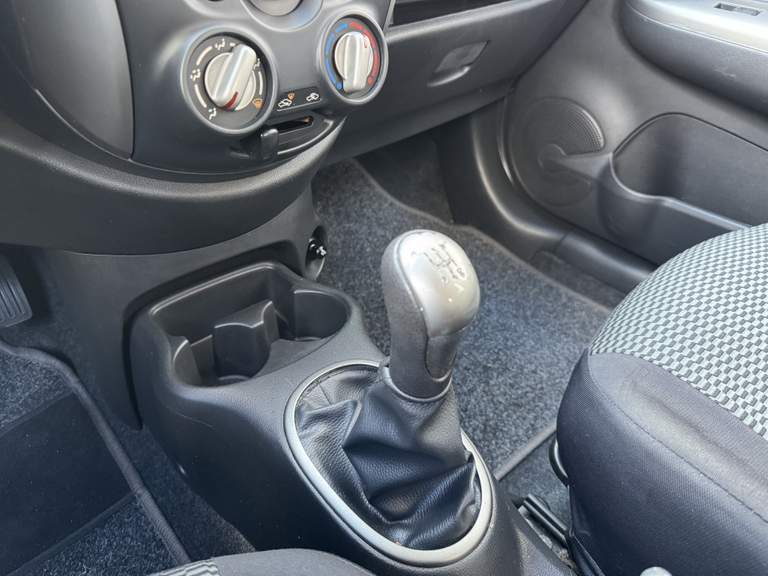 Nissan Nissan
