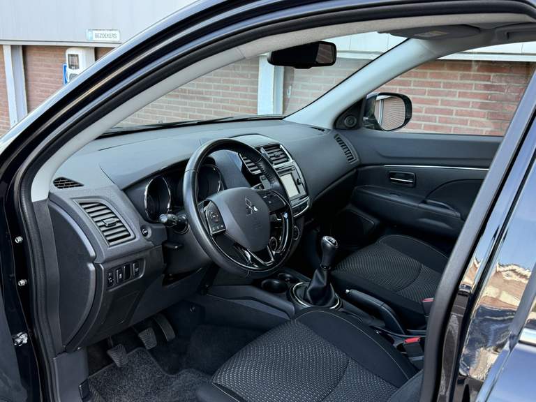 Mitsubishi Mitsubishi