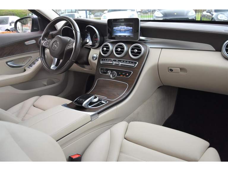 Mercedes-Benz Mercedes-Benz