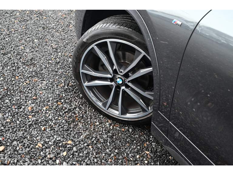 BMW BMW