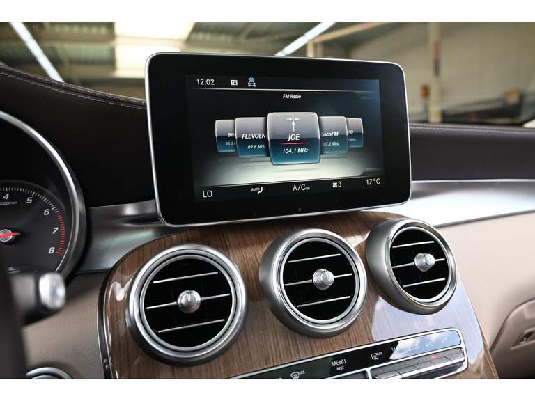 Mercedes-Benz Mercedes-Benz