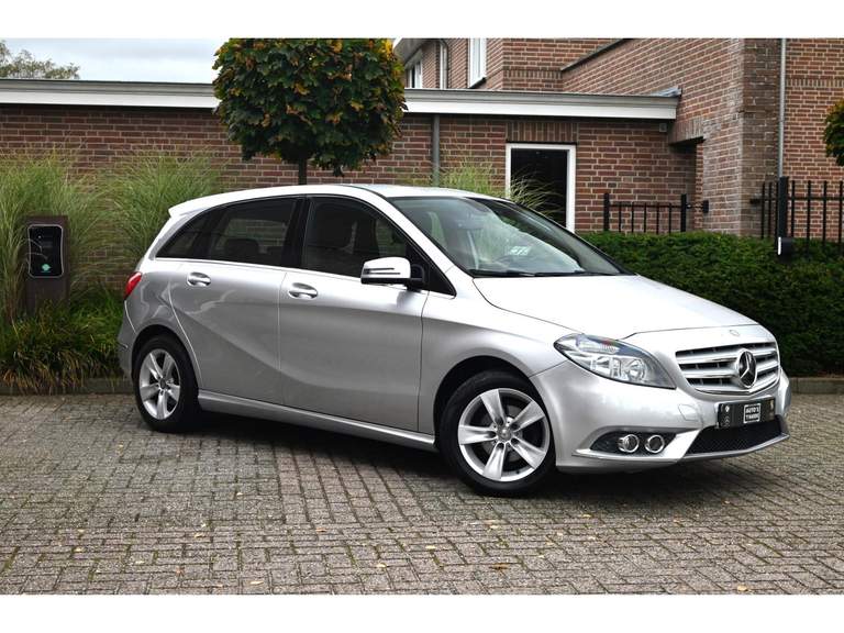 Mercedes-Benz Mercedes-Benz