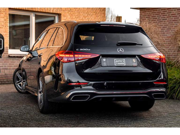 Mercedes-Benz Mercedes-Benz