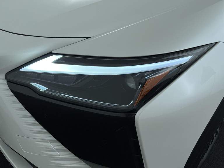 Lexus
