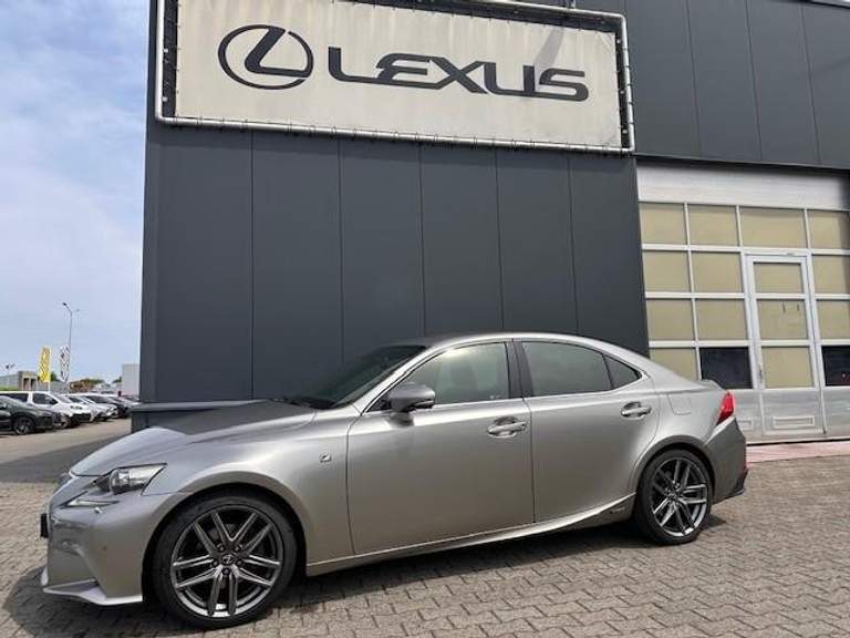 Lexus