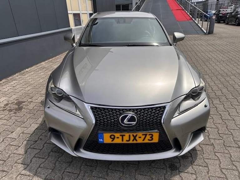 Lexus