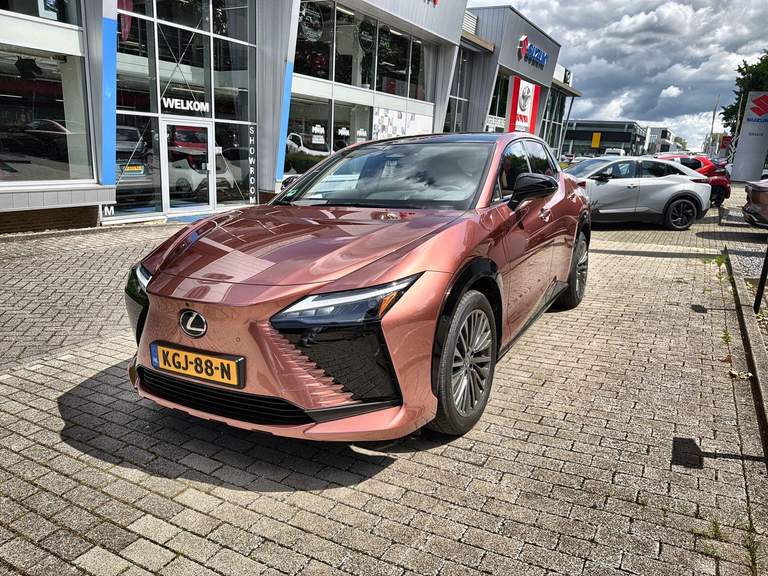 Lexus Lexus