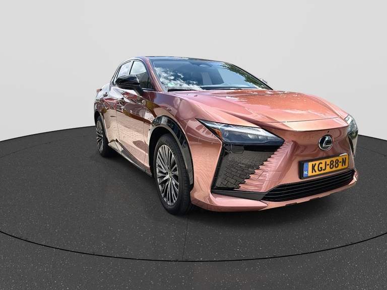 Lexus Lexus