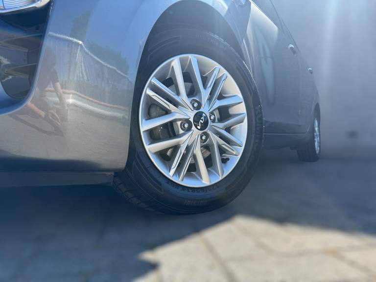 Kia
