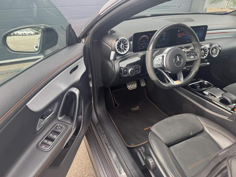 Mercedes-Benz Mercedes-Benz