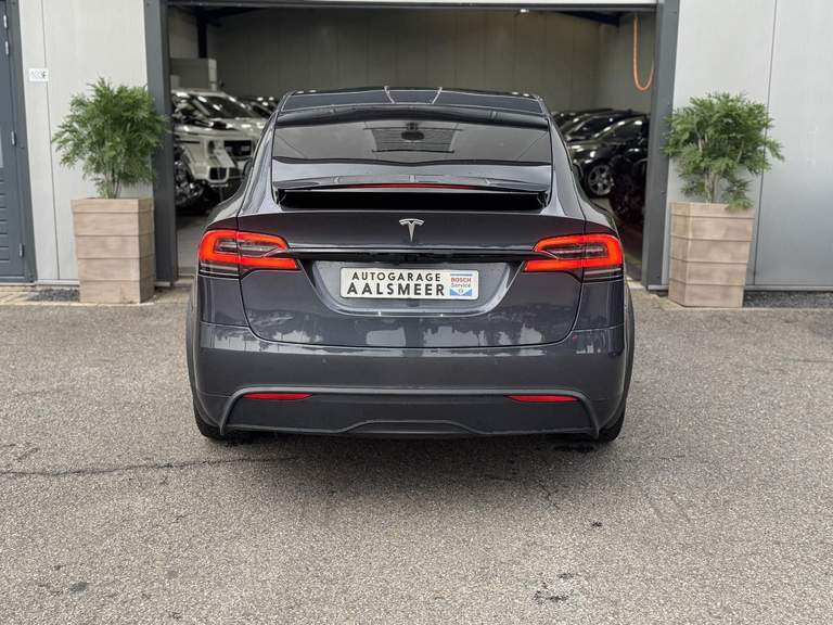 Tesla Tesla