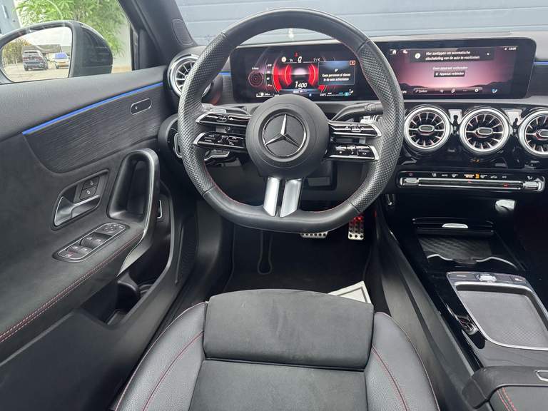 Mercedes-Benz Mercedes-Benz